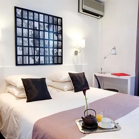 Hotel Colette Centre 4*